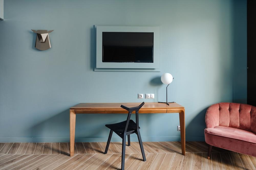 Hotel Atala Champs Elysees, Sonder By Marriott Bonvoy 4*